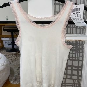 Brandy Melville NWT white tank with pi lace detail